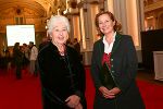 Landesrätin Bettina Vollath mit Barbara Coudenhove-Kalergi. © Land Steiermark/Frankl, Verwendung bei Angabe der Quelle kostenfrei Landesrätin Bettina Vollath mit Barbara Coudenhove-Kalergi.