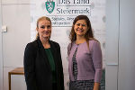 Soziallandesrätin Doris Kampus (r.) und die Leiterin der Antidiskriminierungsstelle Daniela Grabovac / Bild honorarfrei Soziallandesrätin Doris Kampus (r.) und die Leiterin der Antidiskriminierungsstelle Daniela Grabovac / Bild honorarfrei