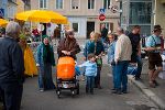 Verschiedenste NachbarInnen trafen sich am Fest!