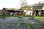 Zahlreiche BesucherInnen verweilten im Garten. © Erde - Verein zur Förderung der Lebensqualität Zahlreiche BesucherInnen verweilten im Garten.