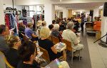 BesucherInnen bei der Podiumsdiskussion "Liebe, tatkräftig" © Katholisches Bildungswerk Leibnitz