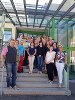 Die ersten zwölf Teilnehmerinnen haben ihre Ausbildung in der Pflegestiftung begonnen. © AMS Die ersten zwölf Teilnehmerinnen haben ihre Ausbildung in der Pflegestiftung begonnen.