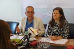 Soziallandesrätin Doris Kampus baut gemeinsam mit Christof Lösch, Geschäftsführer der Schuldnerberatung, das Informationsangebot für Frauen in finanziellen Schwierigkeiten aus. © Land Steiermark Soziallandesrätin Doris Kampus baut gemeinsam mit Christof Lösch, Geschäftsführer der Schuldnerberatung, das Informationsangebot für Frauen in finanziellen Schwierigkeiten aus.