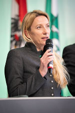 Mit dem neuen Sozialunterstützungsgesetz ist für Gesundheitslandesrätin Juliane Bogner-Strauß ein weiterer gemeinsamer Schritt gelungen.